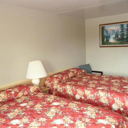 Maple Glen Motel London Exterior photo